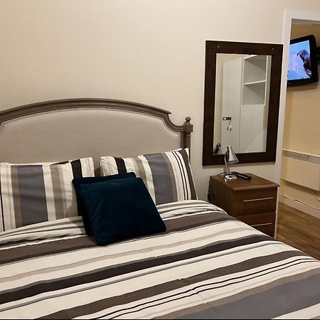 Aberdeen Stay Central 2-Bedrooms Apt-No Party מראה חיצוני תמונה