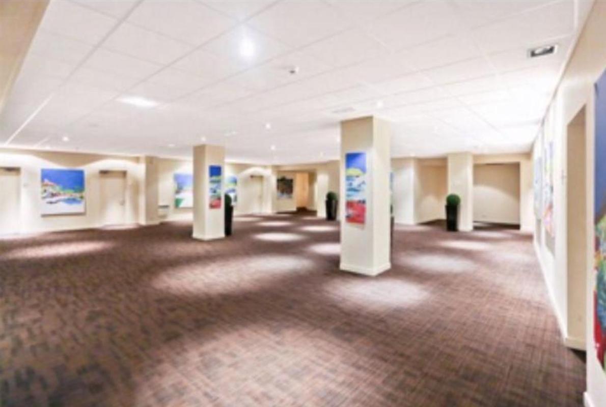 Aberdeen Stay Central 2-Bedrooms Apt-No Party מראה חיצוני תמונה